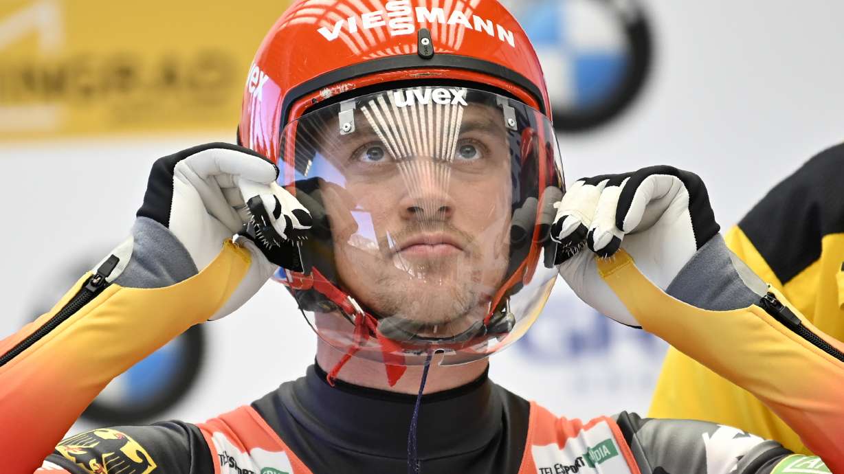 Ludwig of Germany, Cauce of Latvia win World Cup luge races