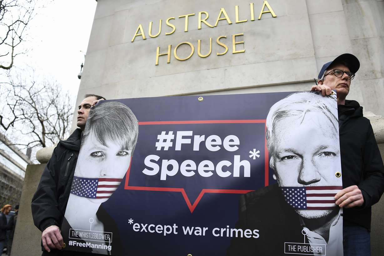 Demonstrators gather outside Australia House to protest against the extradition of Wikileaks founder Julian Assange, in London, Saturday, Feb. 22, 2020. Assange is fighting extradition to the United States on spying charges. (Photo: Alberto Pezzali, AP Photo)