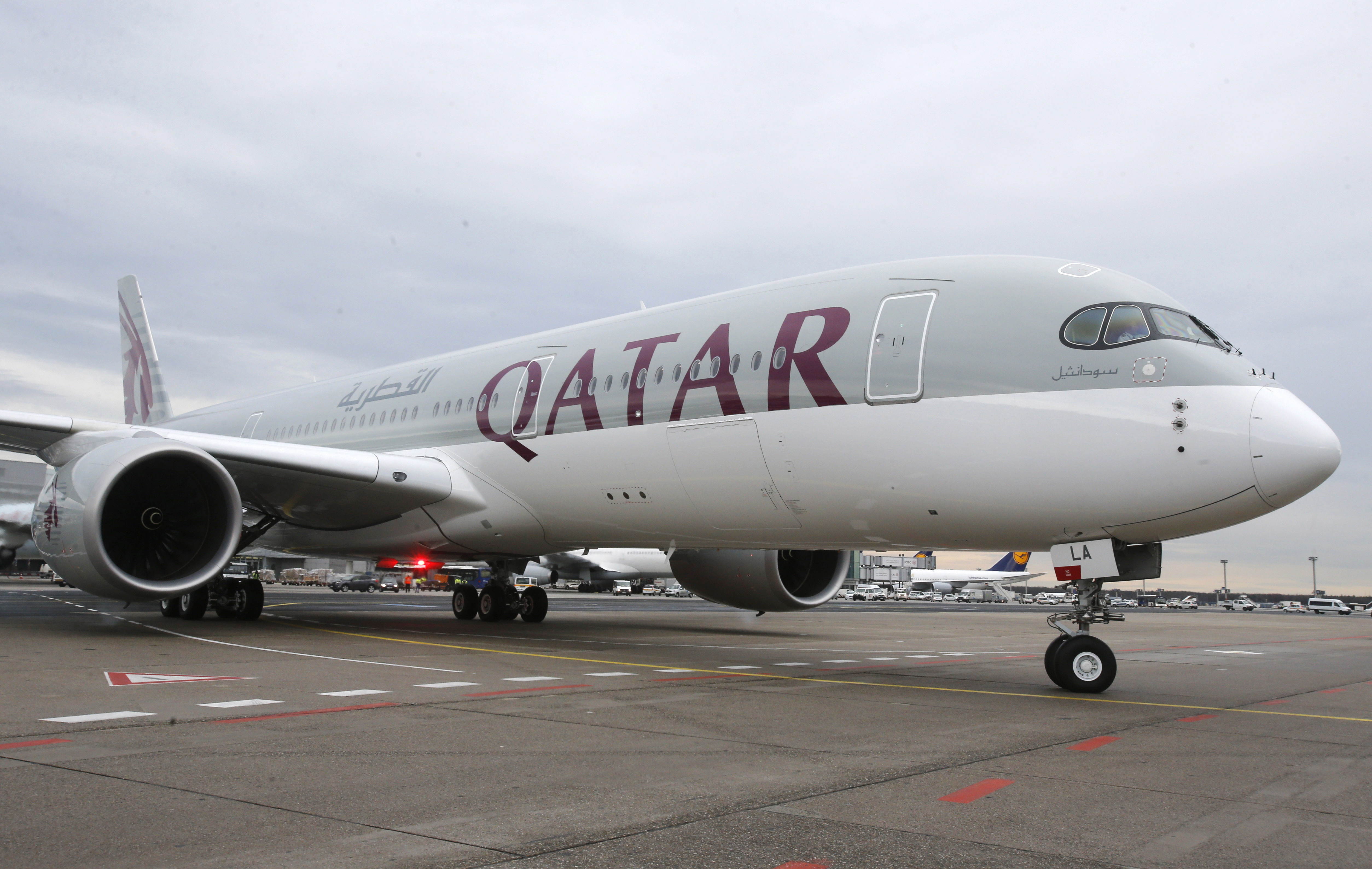 American Airlines, Qatar will split revenue on some flights 