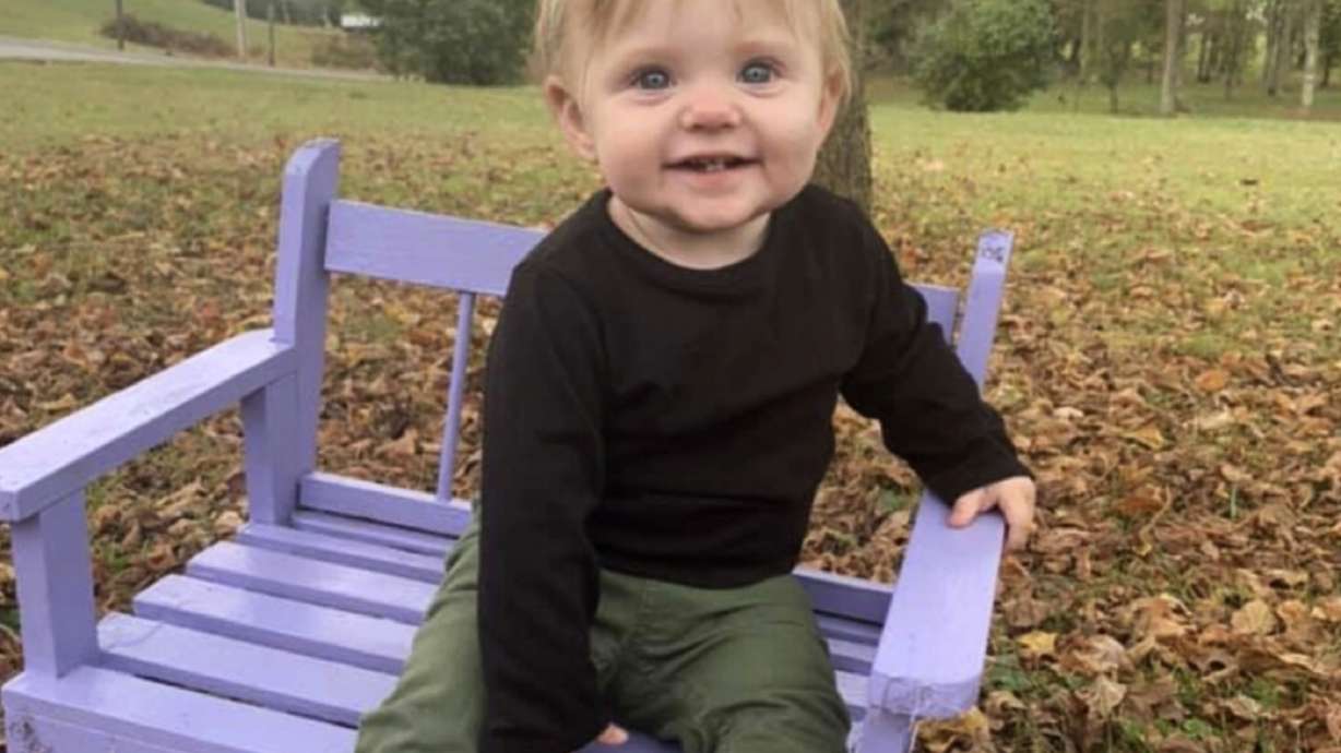 Missing toddler's mother, grandmother jailed in Tennessee