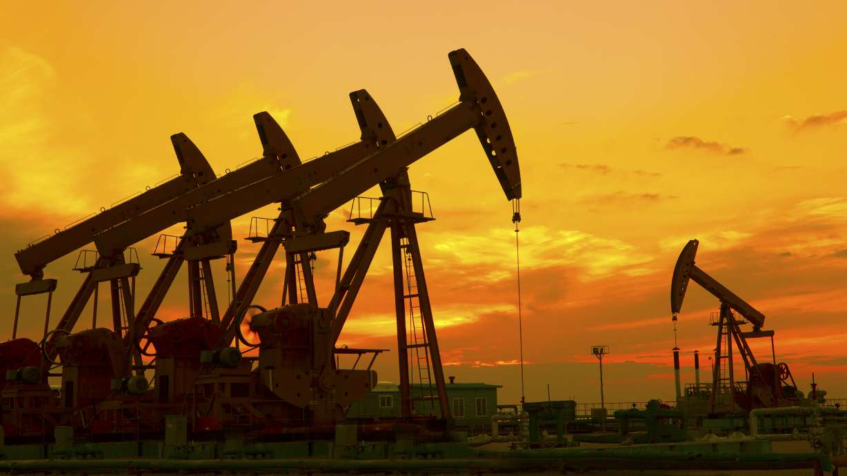 Oil and gas producers fire back at Democratic presidential candidates