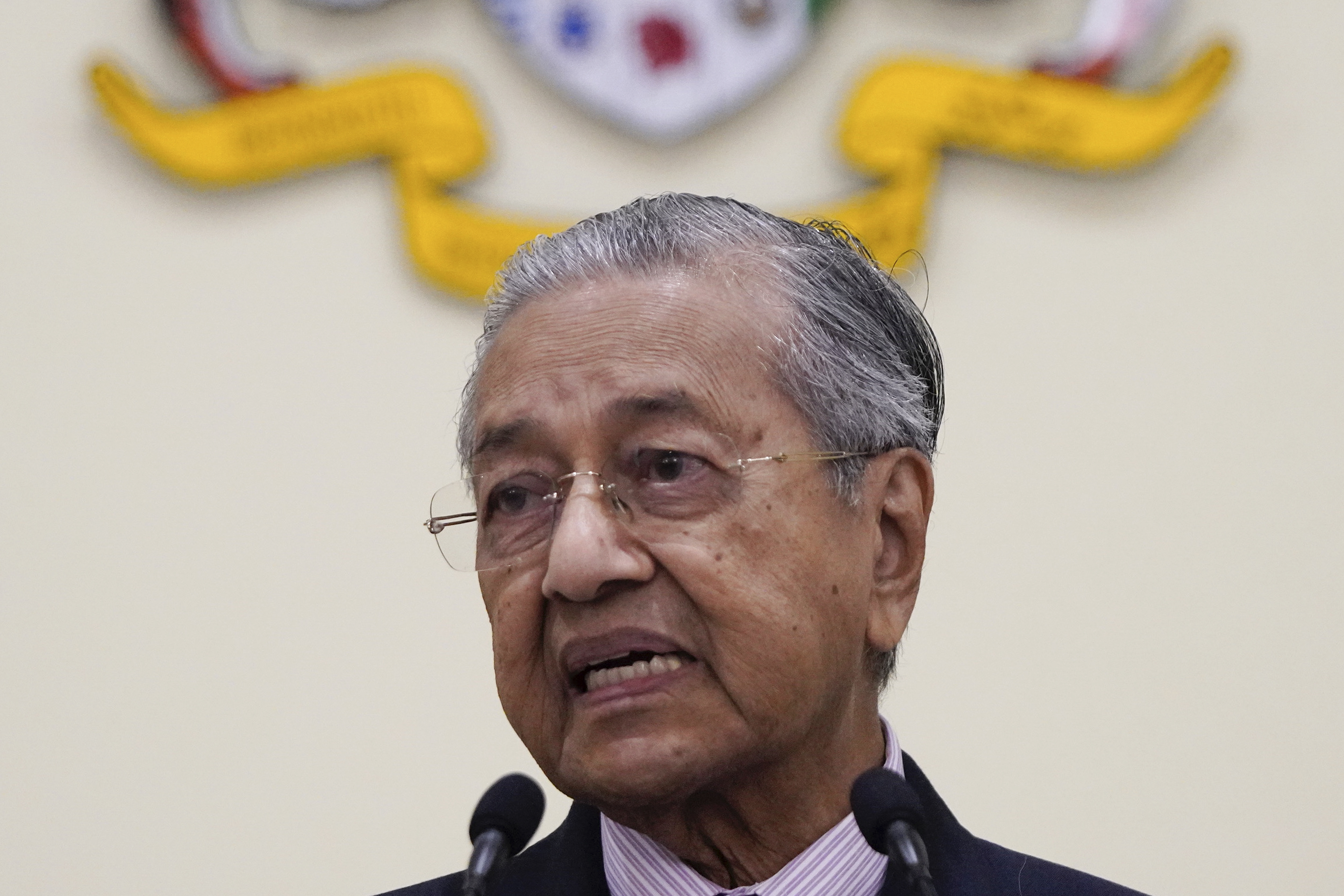 Malaysian king rejects Mahathir's call as turmoil deepens