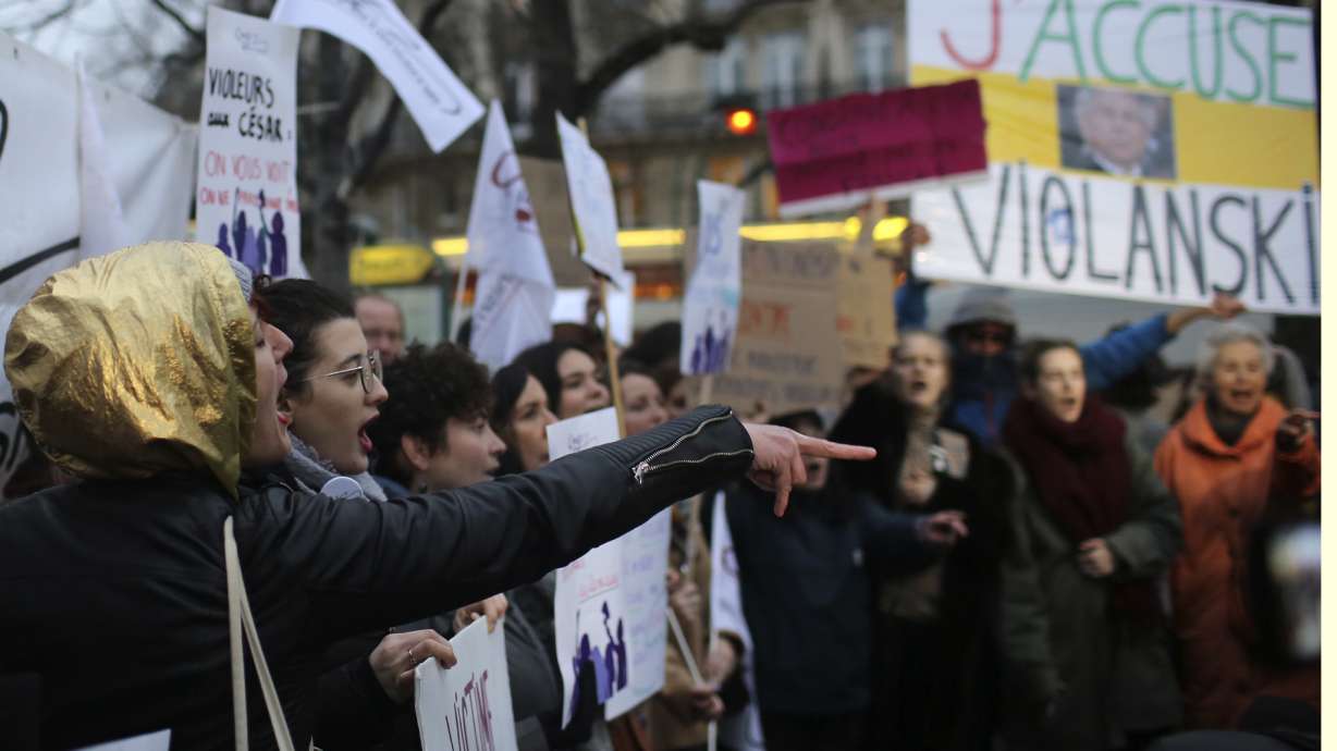 Anti-Polanski protesters greet French film awards ceremony