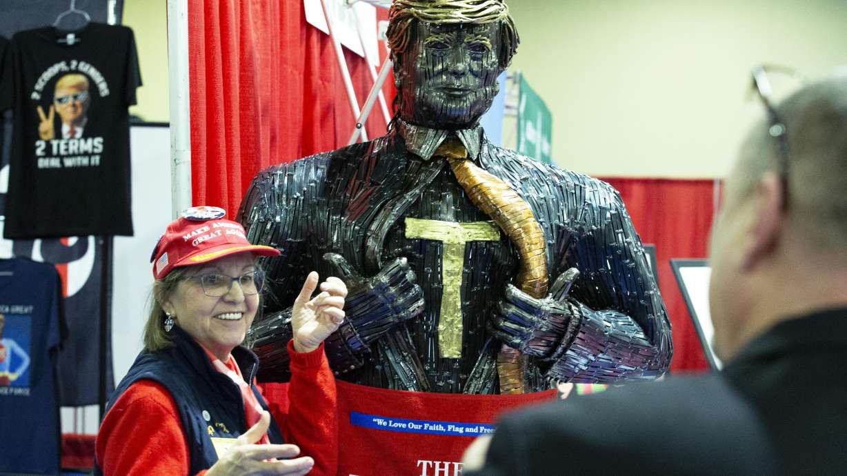 Once skeptics, conservatives out to expand Trump's base