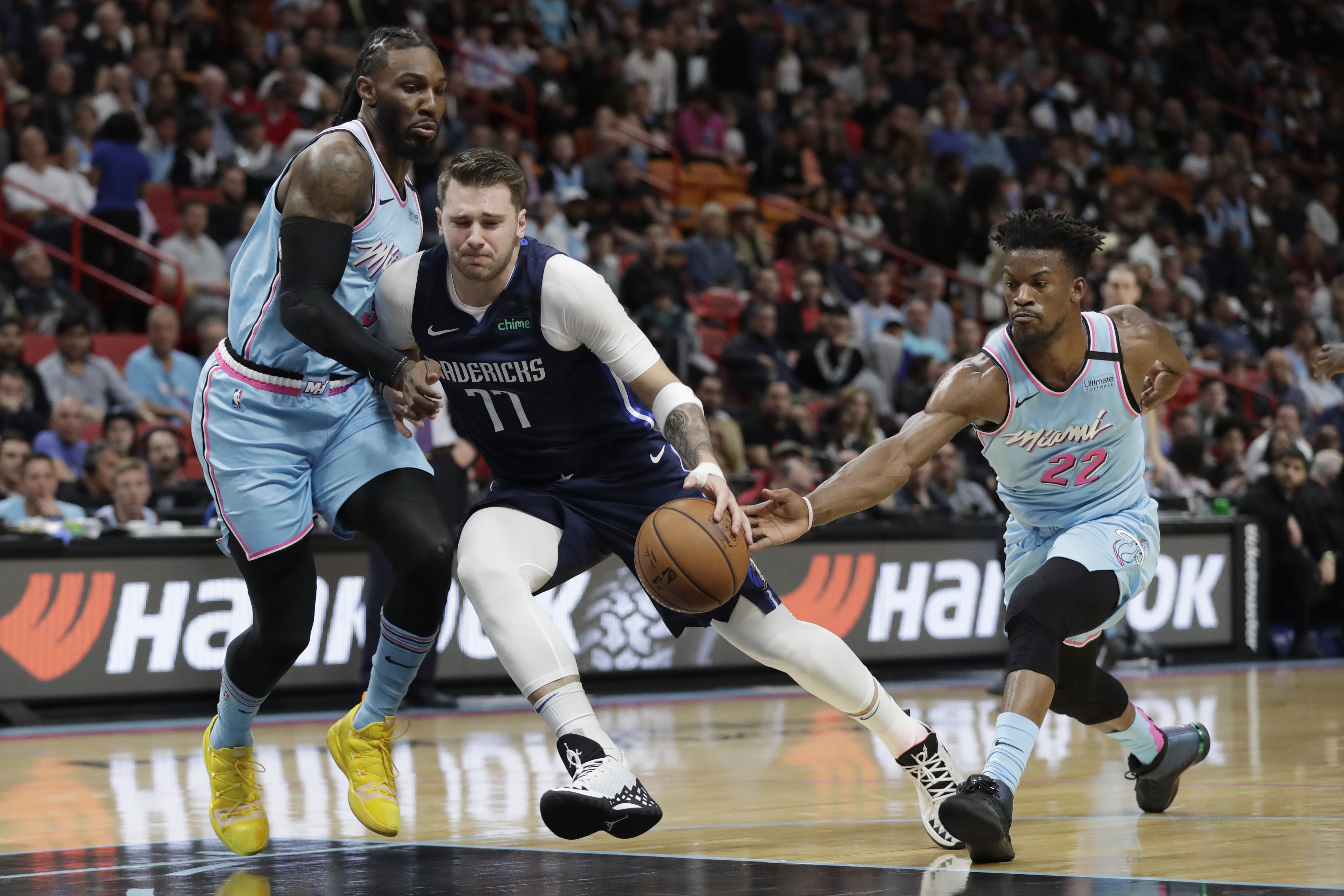 Heat spoil Doncic's 21st birthday, top Mavericks 126-118