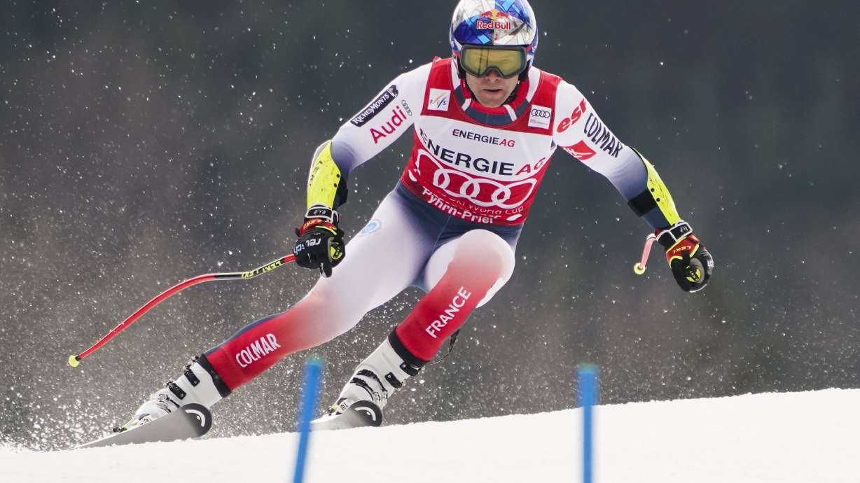 Pinturault dominates Alpine combined race, wins season title