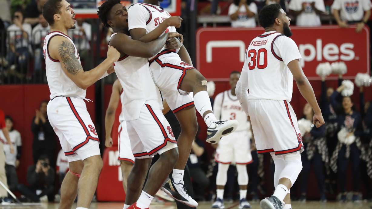 St. John's hits 14 3s to stop No. 10 Creighton, 91-71