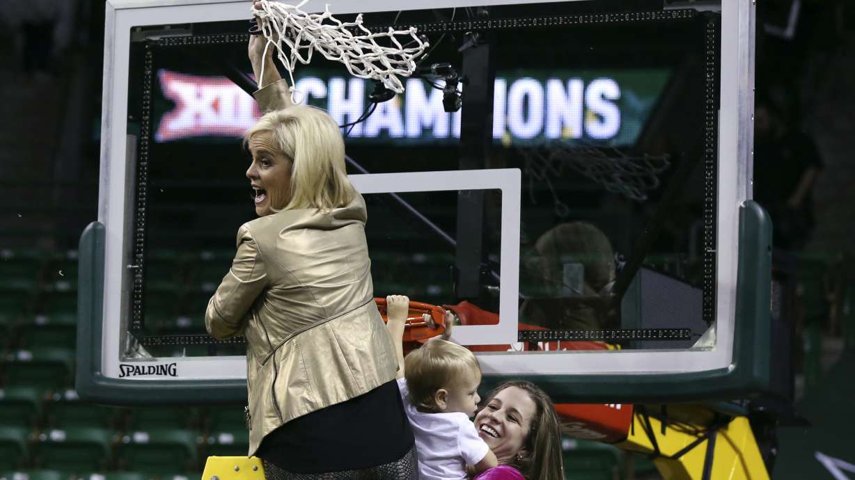 South Carolina, Baylor, Oregon top women's NCAA reveal