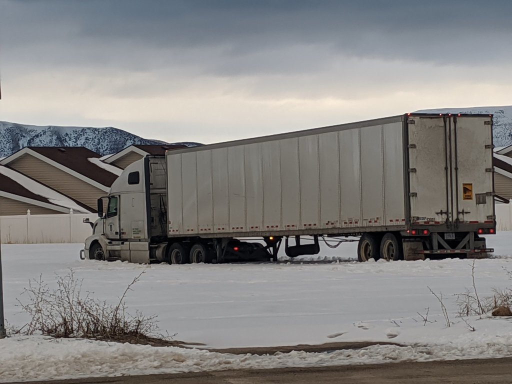 Another semitruck loses brakes at same intersection near Bear Lake