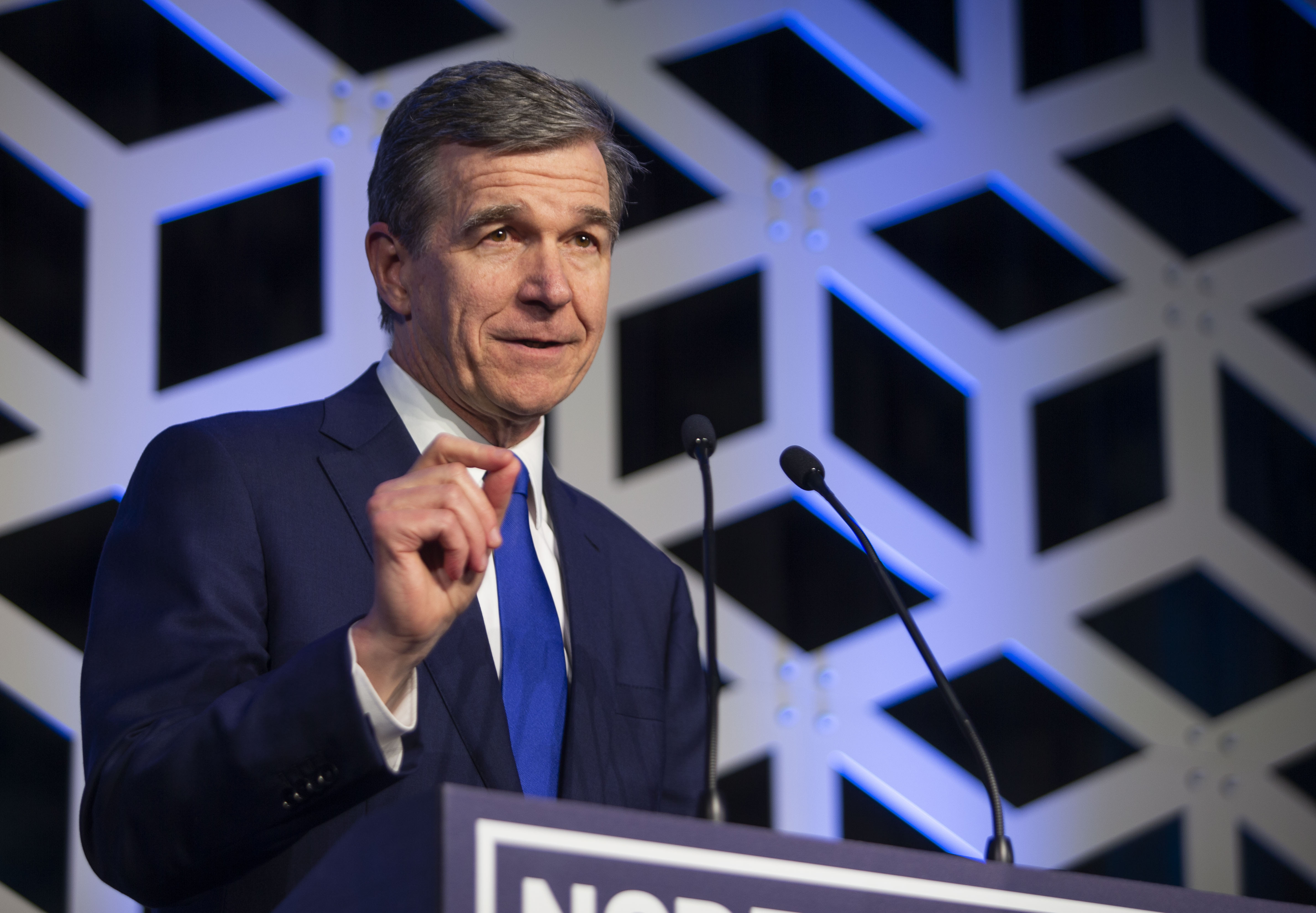 In NC, Gov. Roy Cooper and Lt. Gov. Dan Forest win primaries