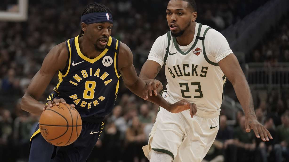 NBA-leading Bucks bounce back from loss to rout Pacers