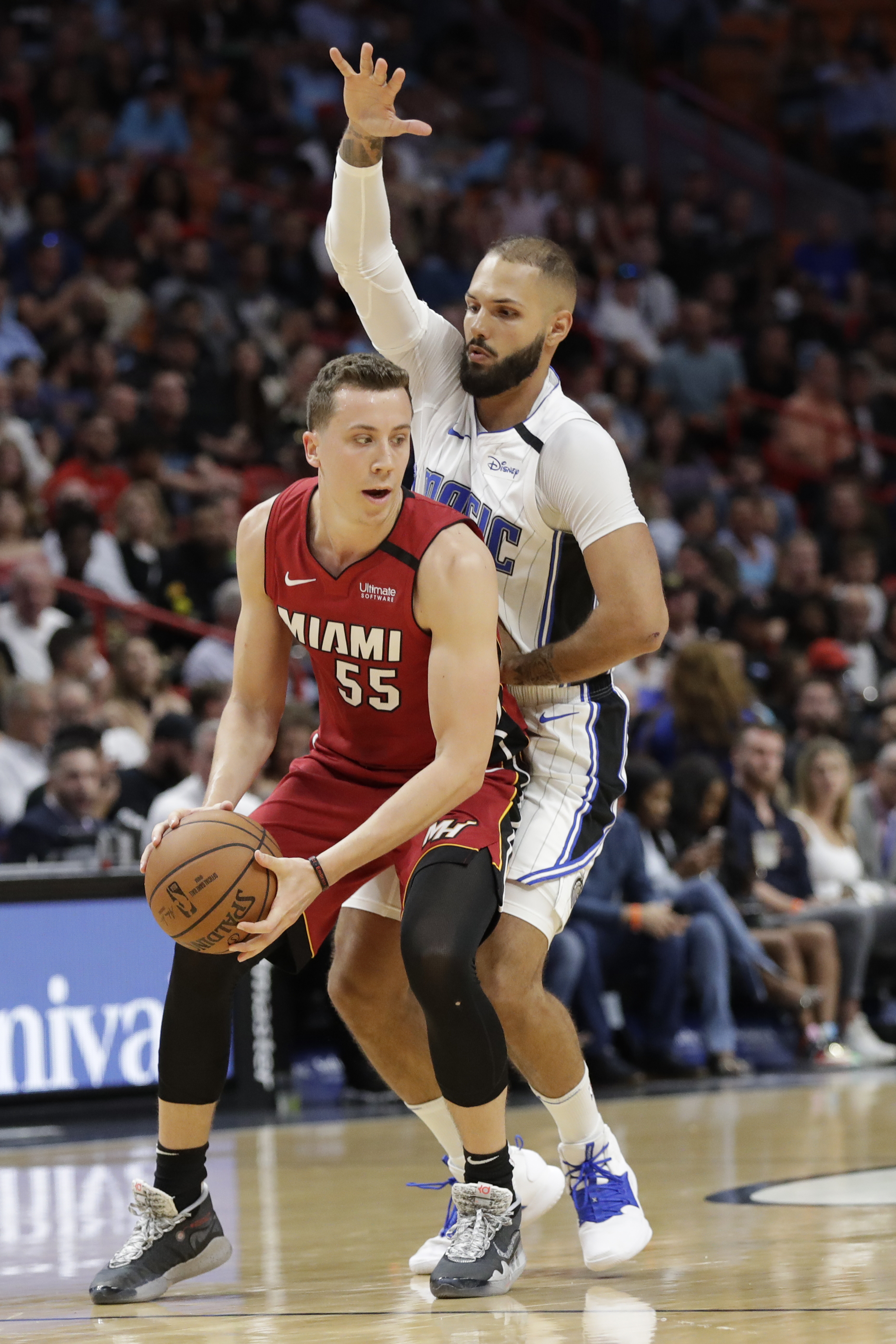 3's are wild: Heat set record from deep, top Magic 116-113