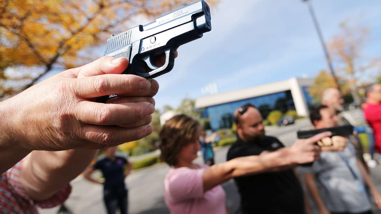 Utah lawmaker unveils bill to drop need for permit to carry concealed gun