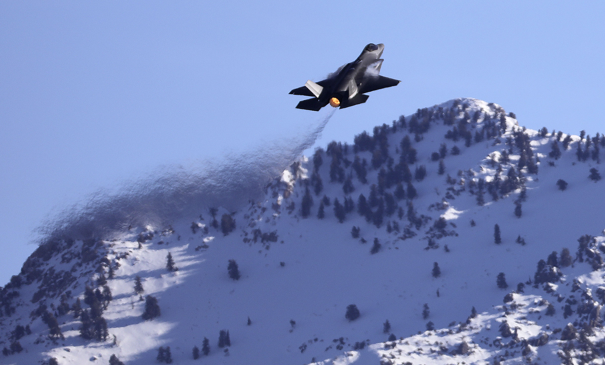 Female Utah Air Force Pilot To Fly F-35 In Super Bowl LVI Flyover