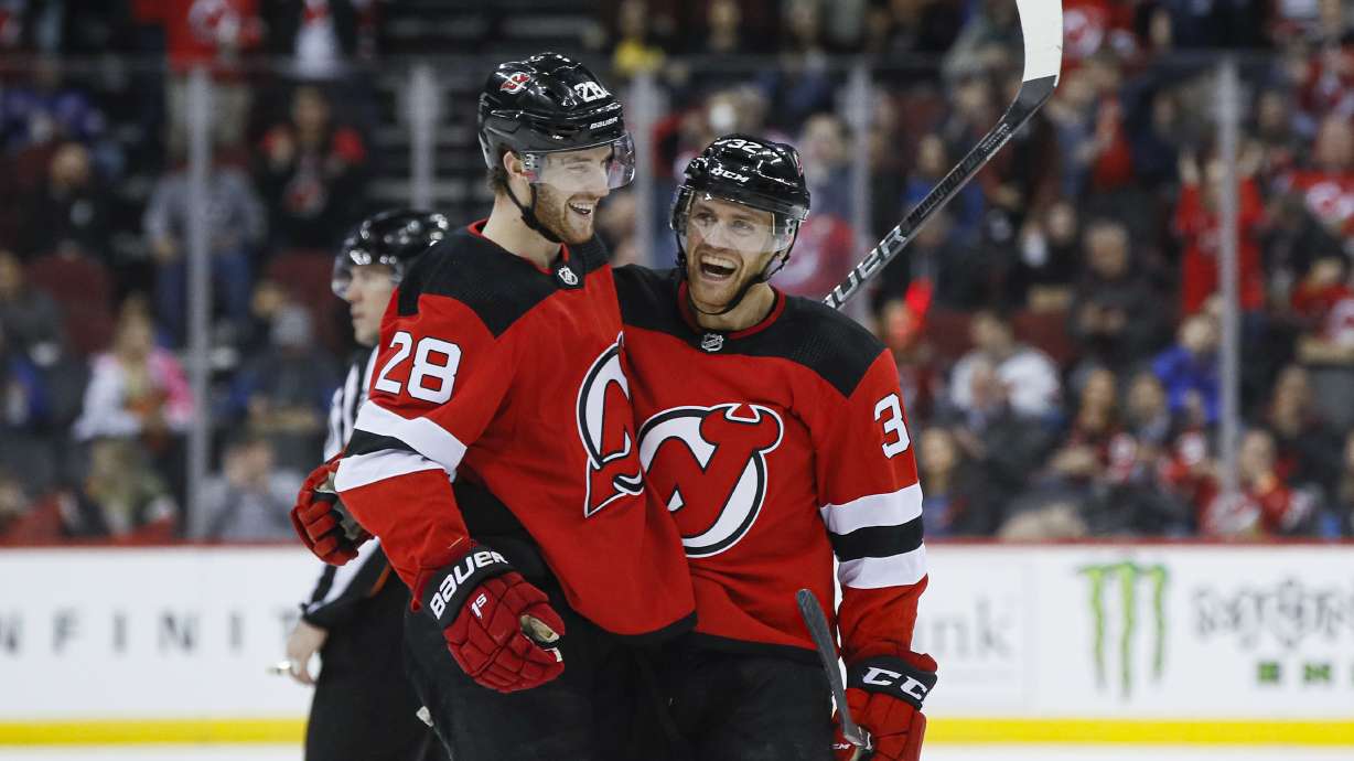 Devils end defending Cup champion Blues' 8-game win streak