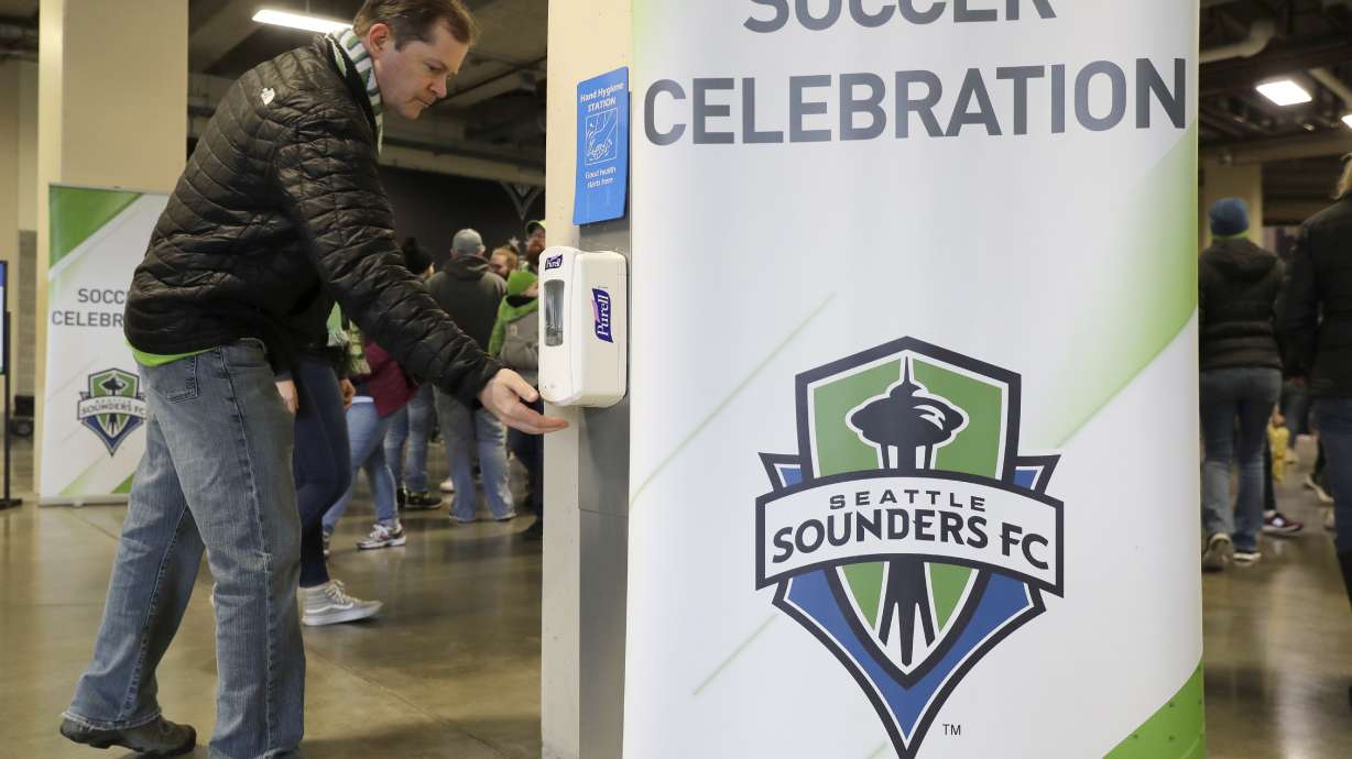 Smaller crowd for Seattle's 1st major event since outbreak