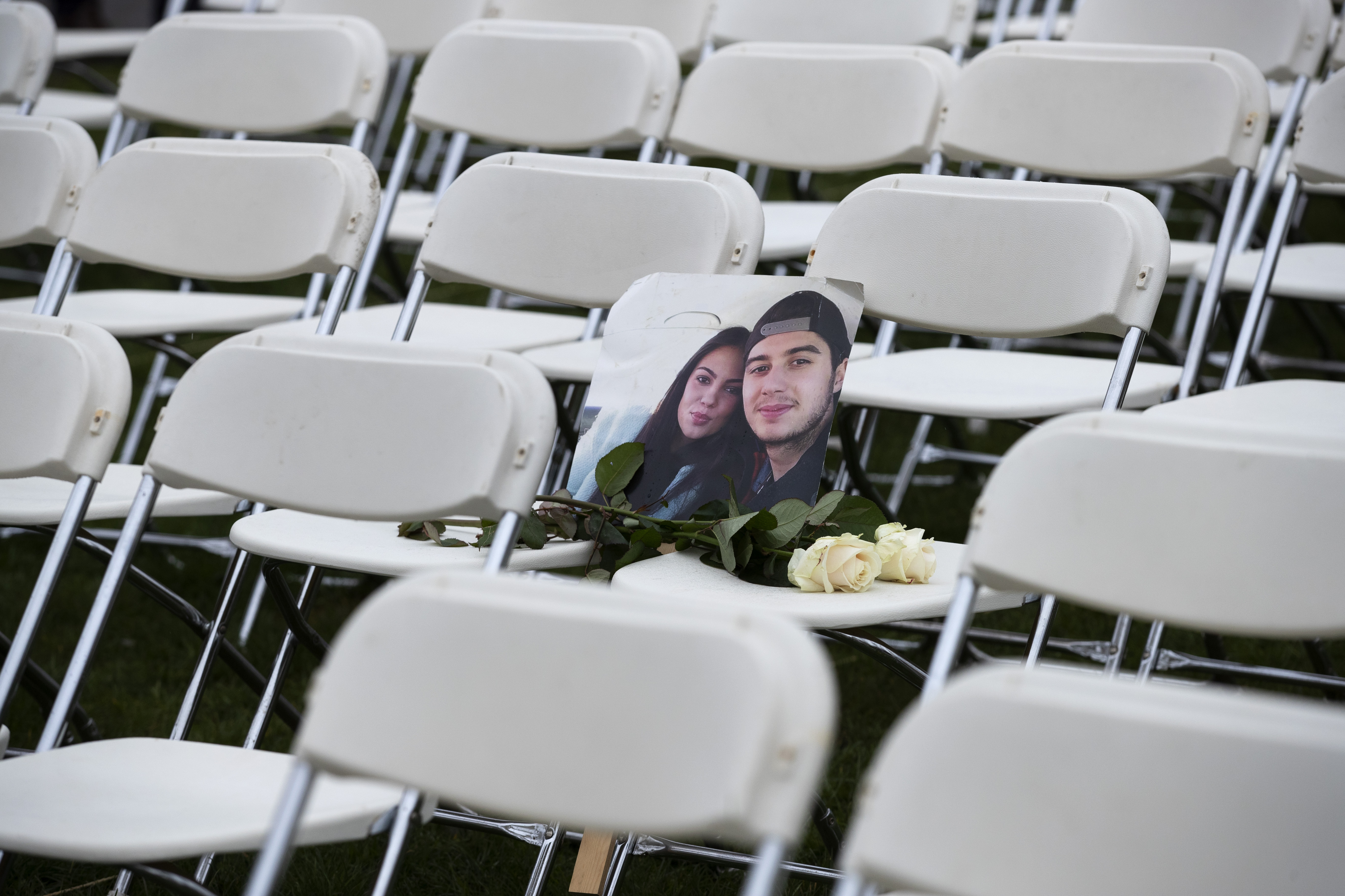 MH17 relatives protest against Russia with 298 empty chairs