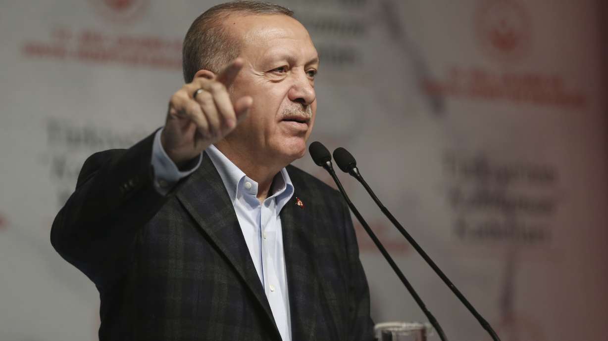 EU, Turkey to review migrant deal as border tensions simmer