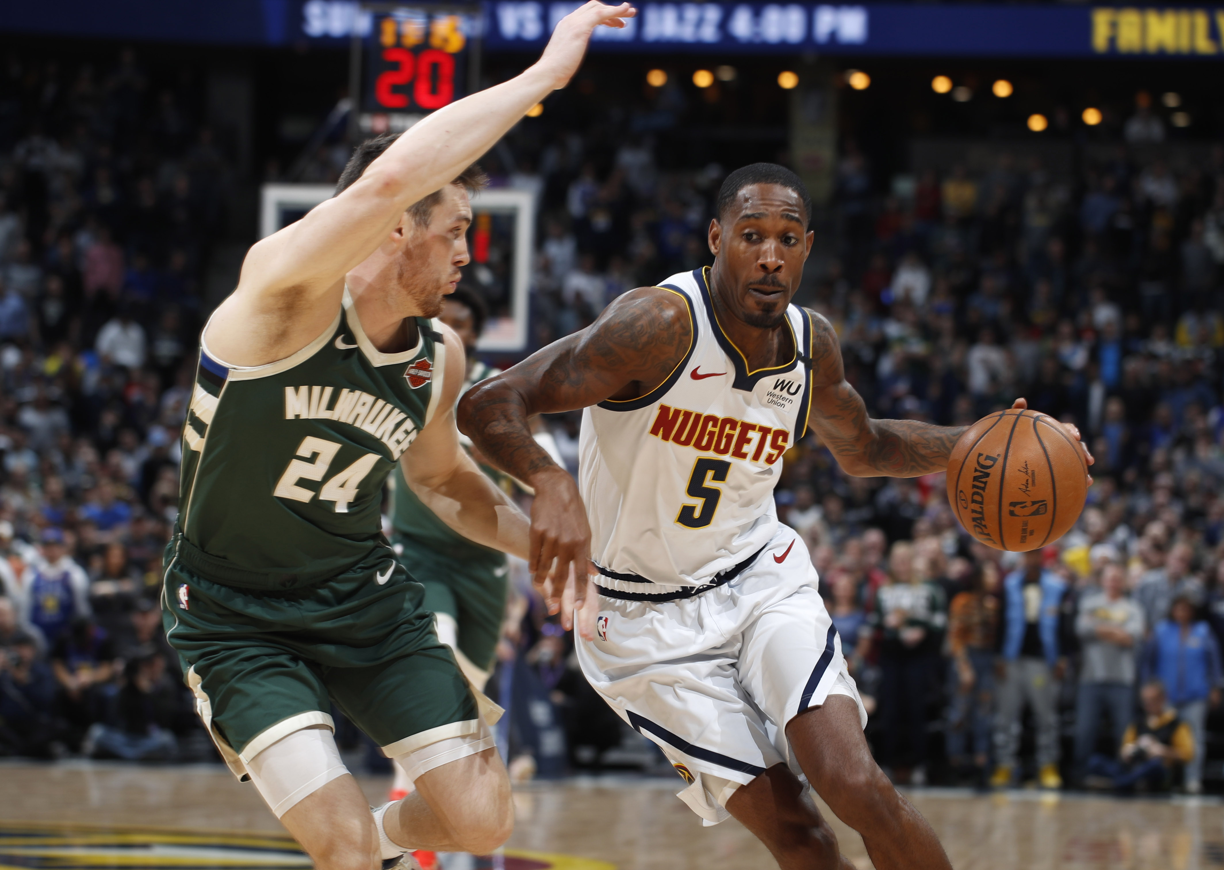 Murray scores 21 as Nuggets beat short-handed Bucks 109-95