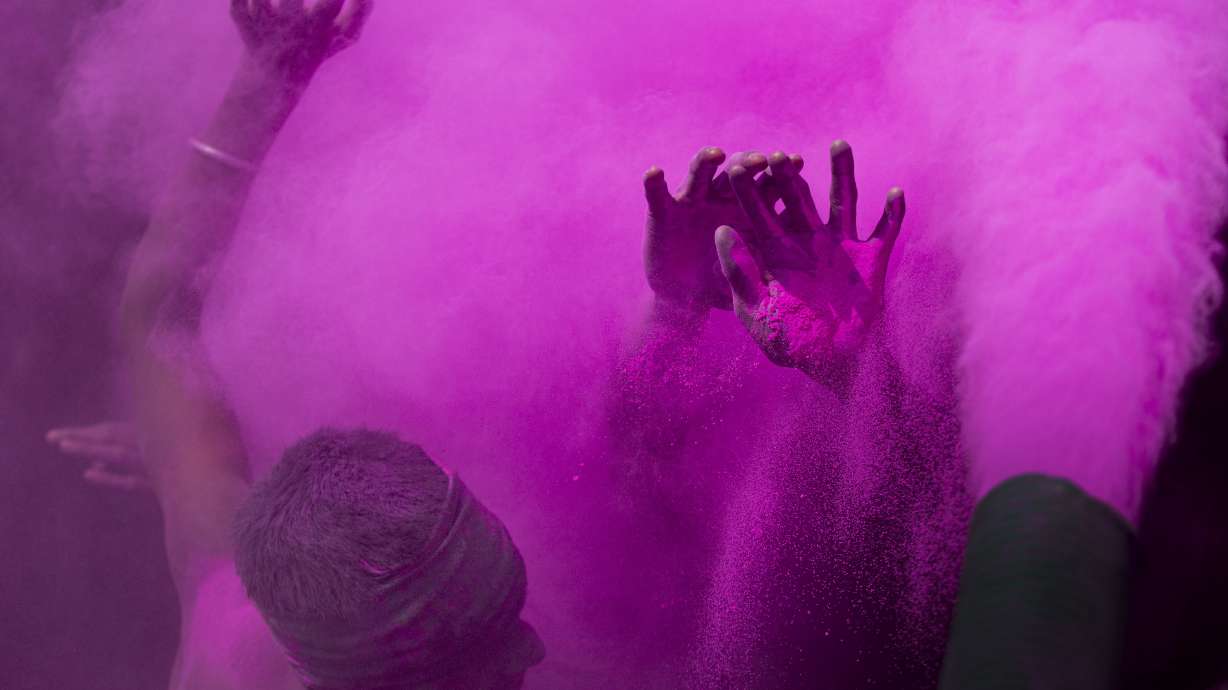 Holi festival subdued in India over coronavirus concerns