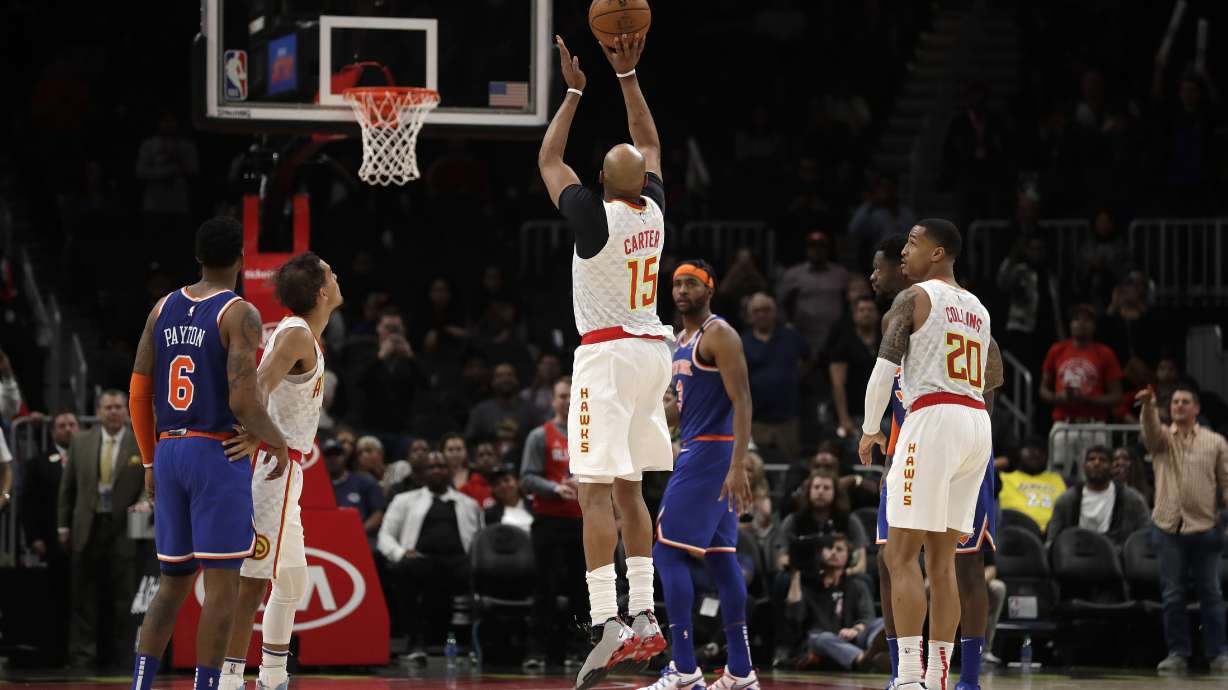 Randle scores 33, Knicks outlast Hawks 136-131 in overtime