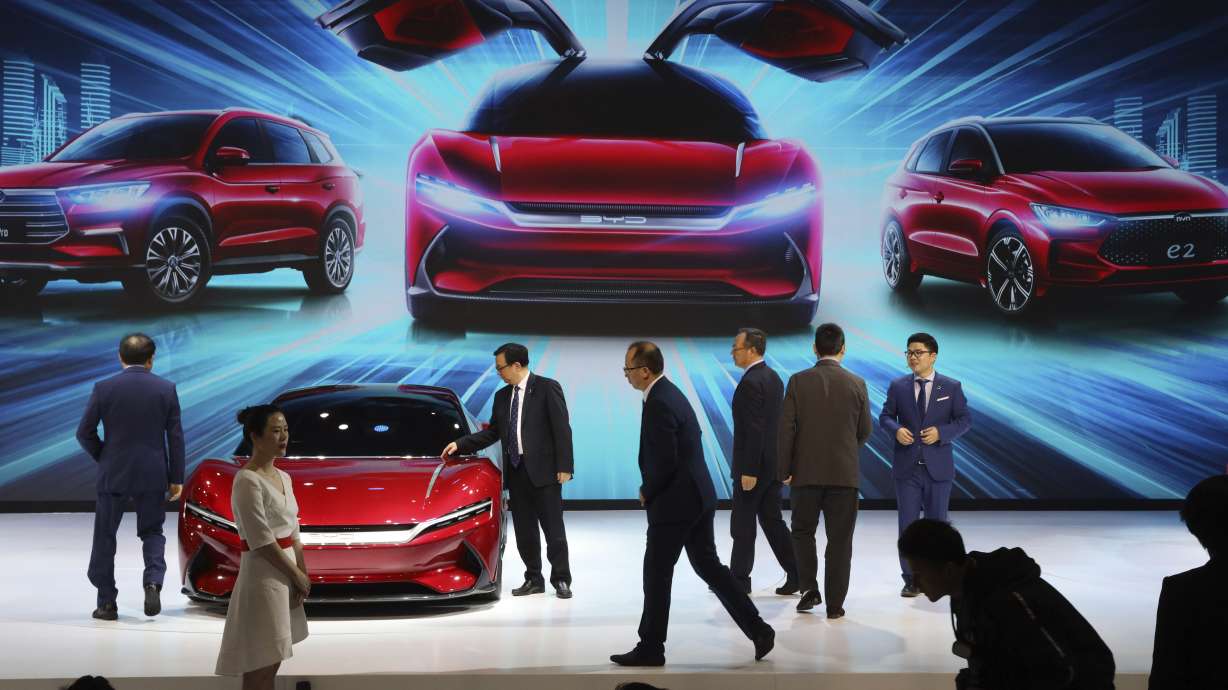 China auto sales plunge in February amid virus shutdown