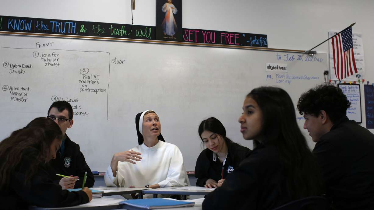 US Hispanic Catholics are future, but priest numbers dismal