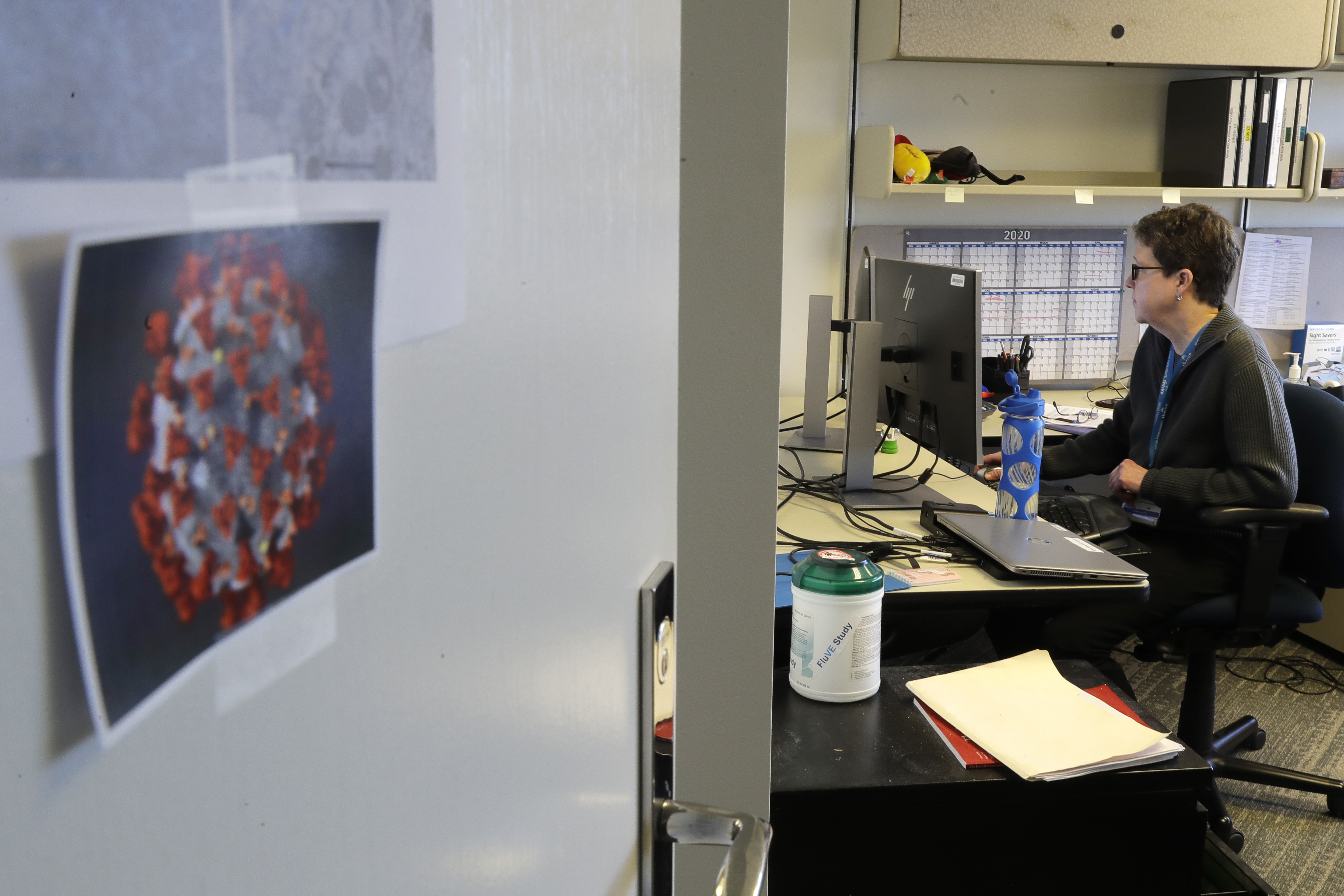 Coronavirus vaccine test opens as US volunteer gets 1st shot