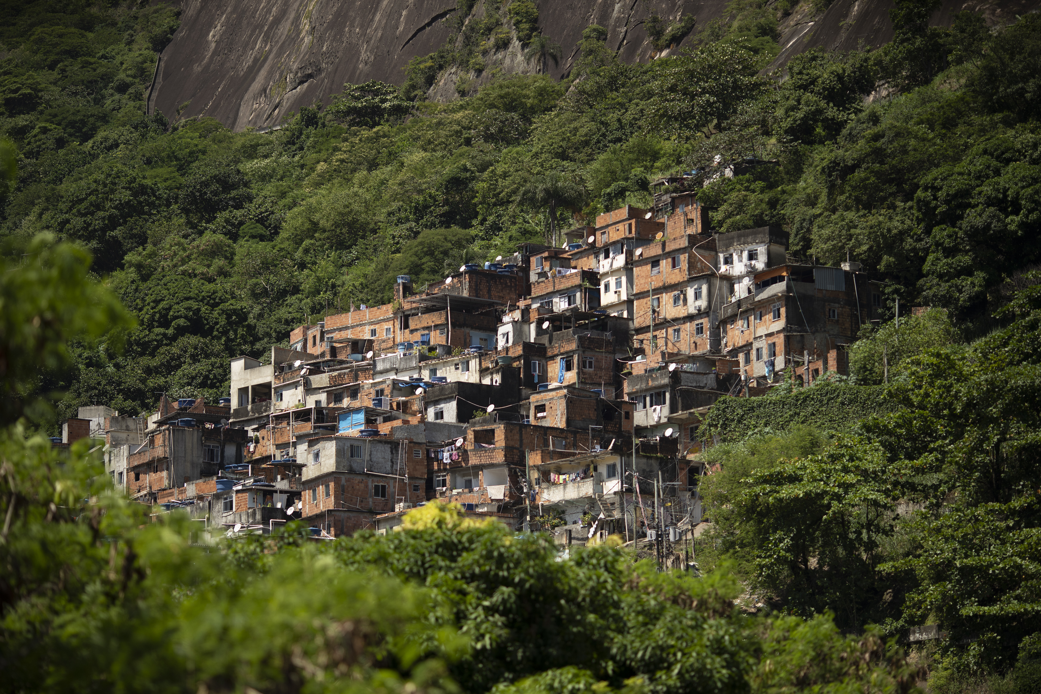 Brazil’s biggest favela seeks foreigner ban on virus fears