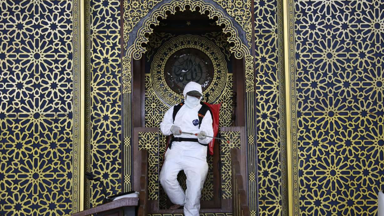 Disruption frenzy: Nations try to slow virus, aid economies