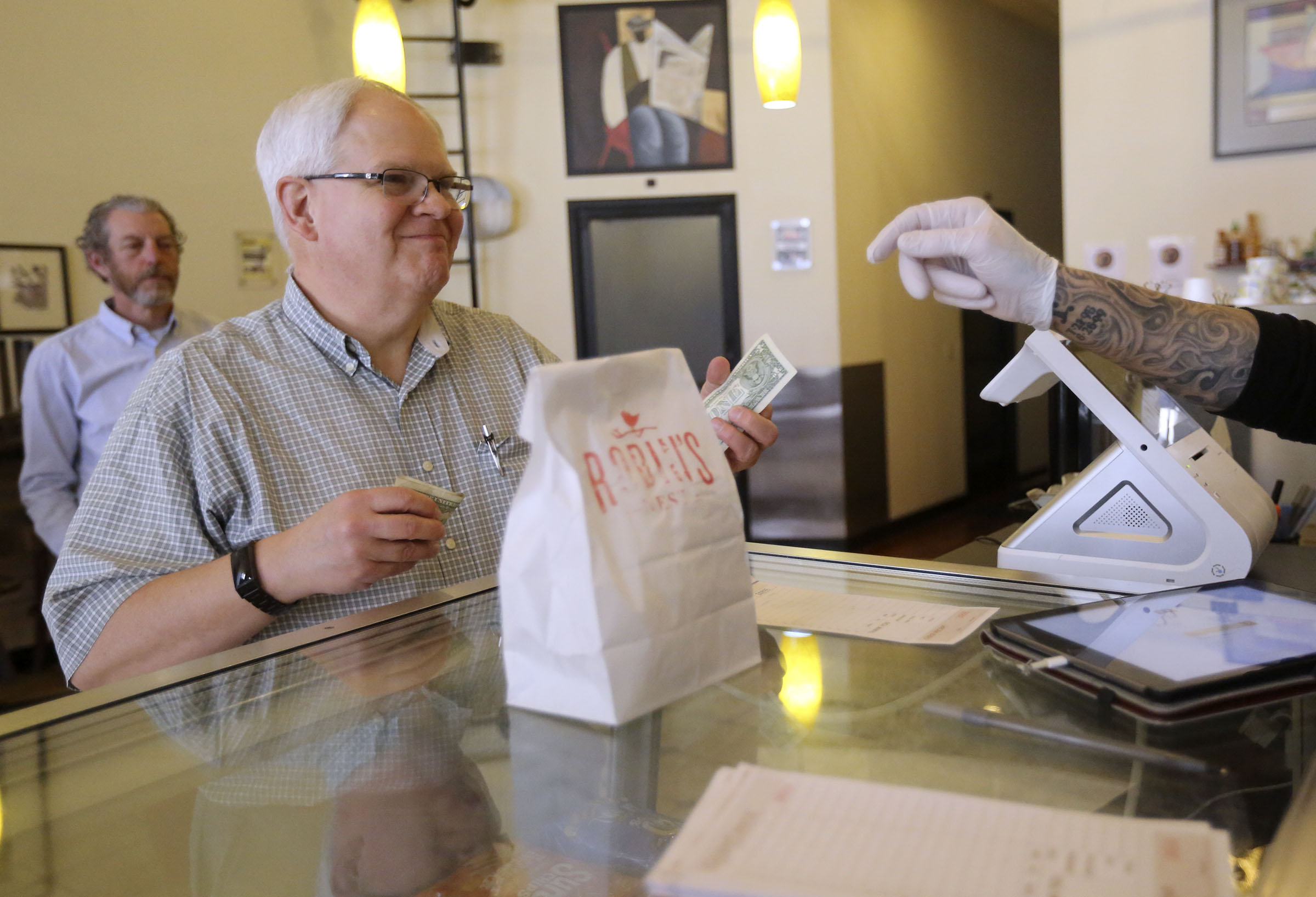 Draper man starts website to aid restaurants, and other uplifting COVID-19 stories 