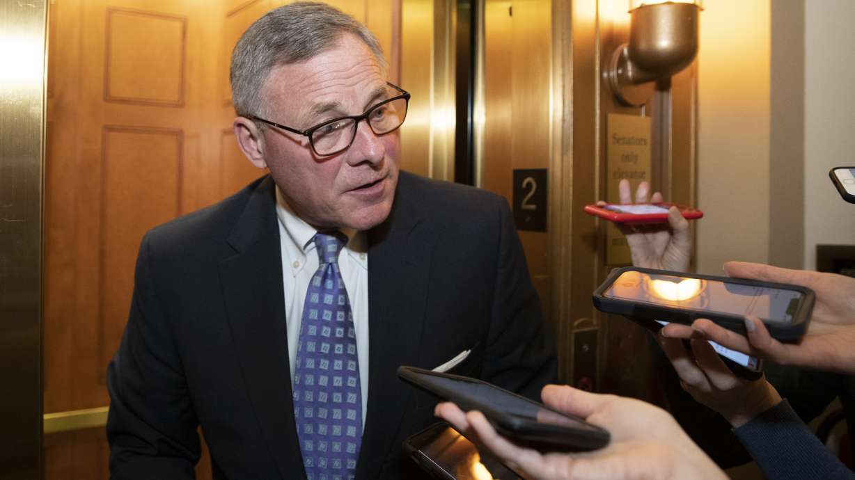 Senator asks for ethics probe into his own stock sales