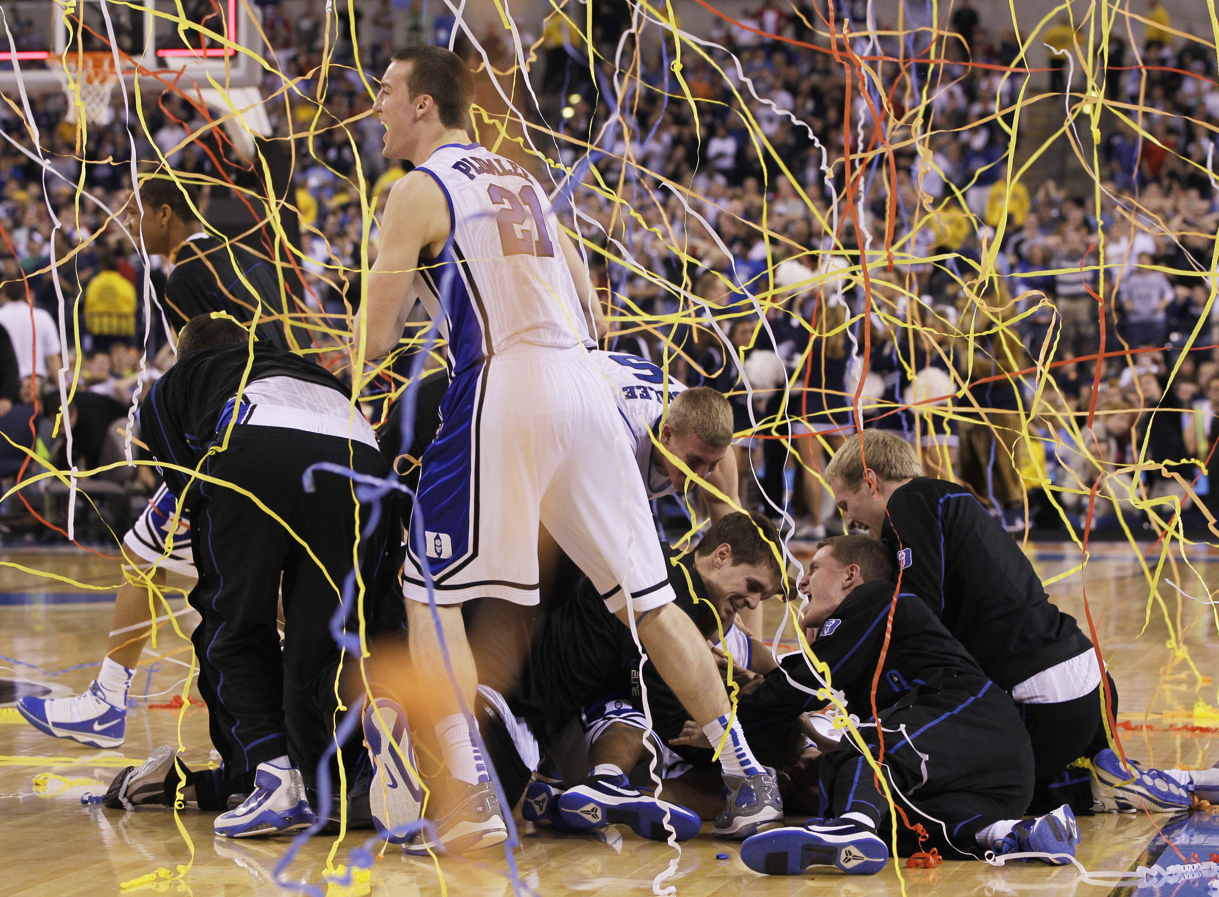 AP Was There: Duke hangs on for '10 championship over Butler