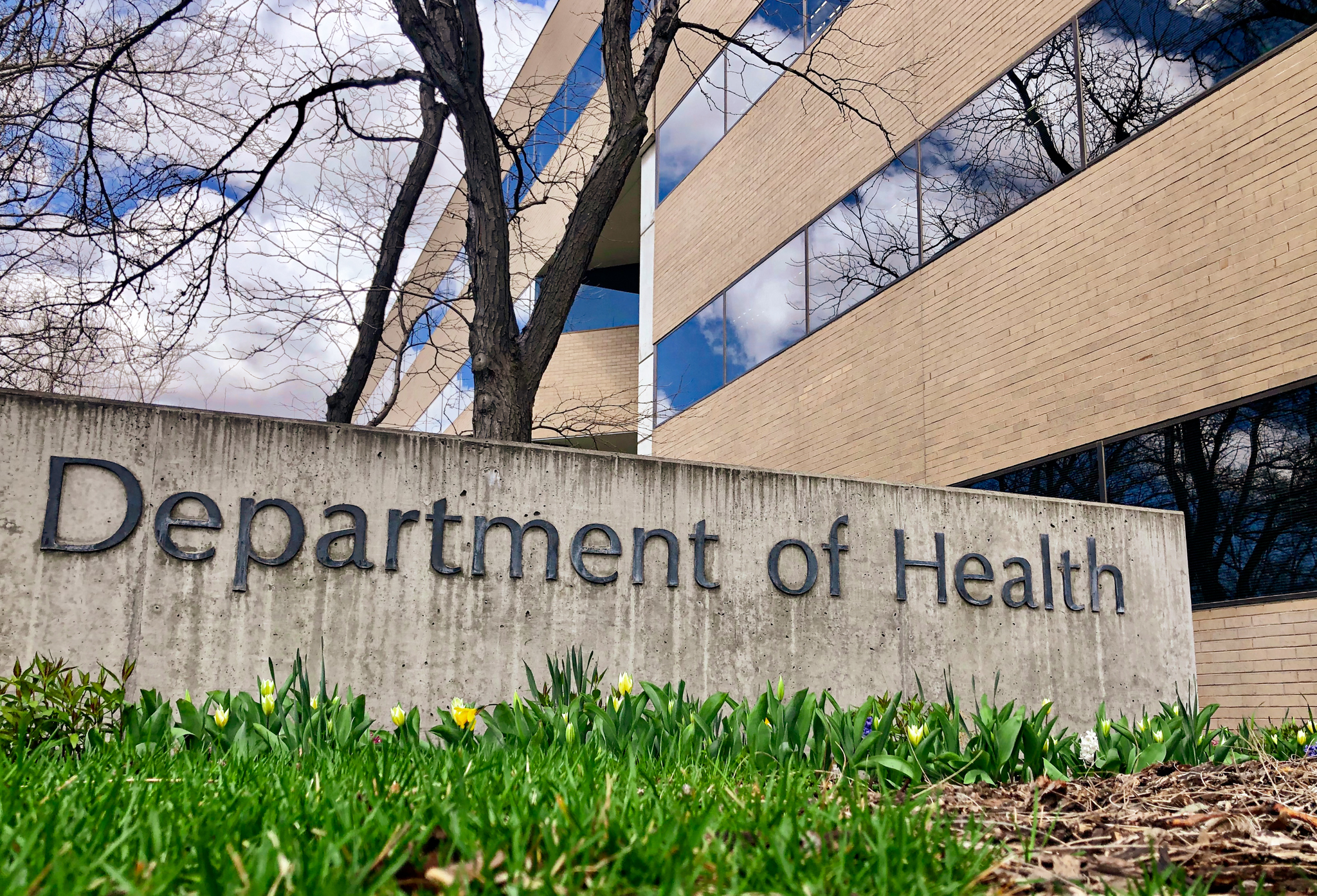 Coronavirus Updates: Salt Lake County issues stay at home order; Community leader Bob Garff dies of COVID-19