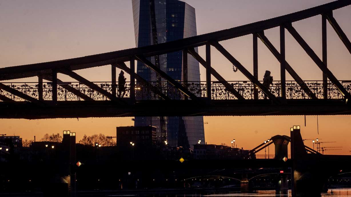German experts say growth rebound could be relatively quick