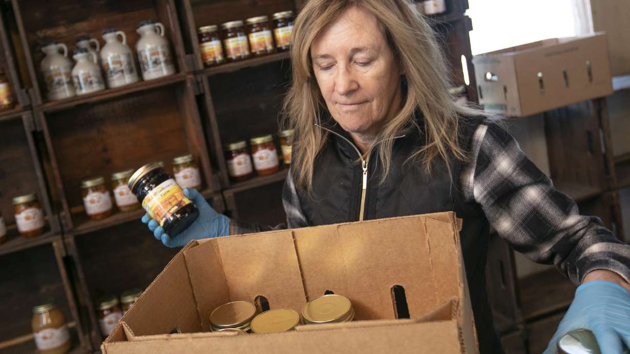 Correction: Virus Outbreak-Small Businesses-Waiting for Aid