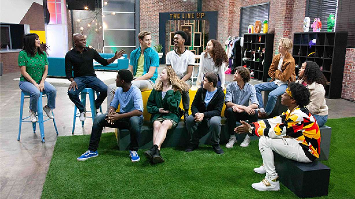 Comedian Wayne Brady hosting new comedy show on BYUtv