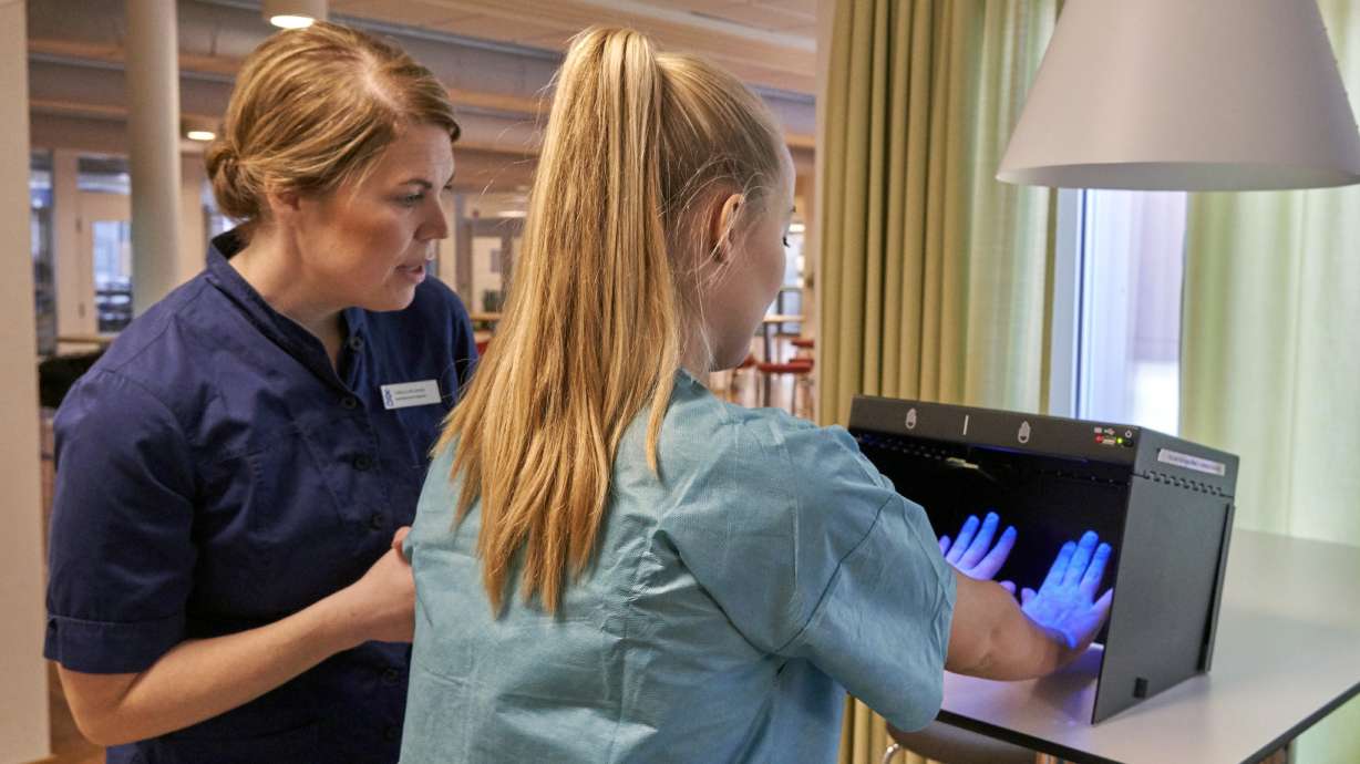 Reporting for duty: Airline crew sign up to help hospitals