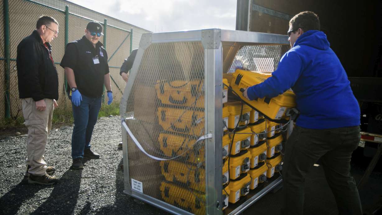 Some states receive masks with dry rot, broken ventilators