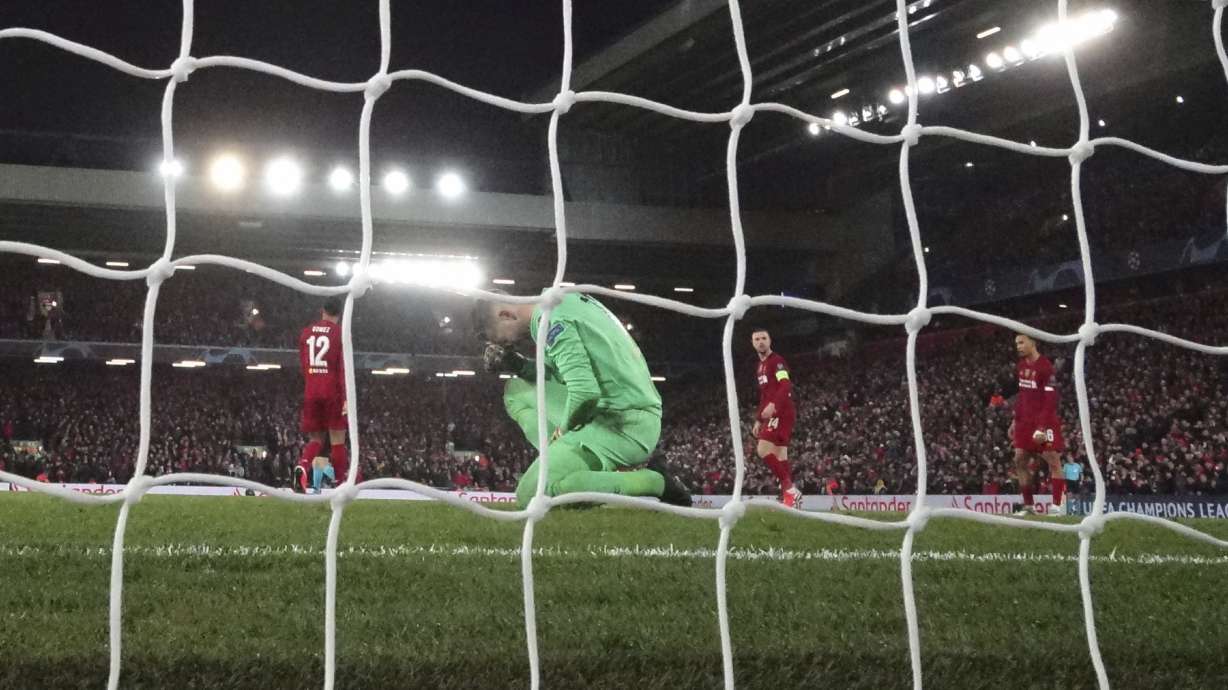 Union: 30% pay cut for EPL players would harm health service