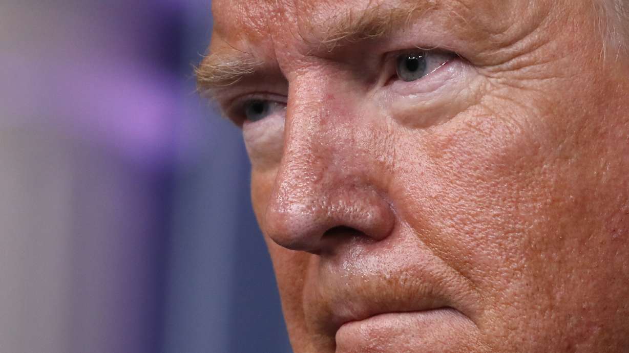 Trump sees limits of presidency in avoiding blame for virus