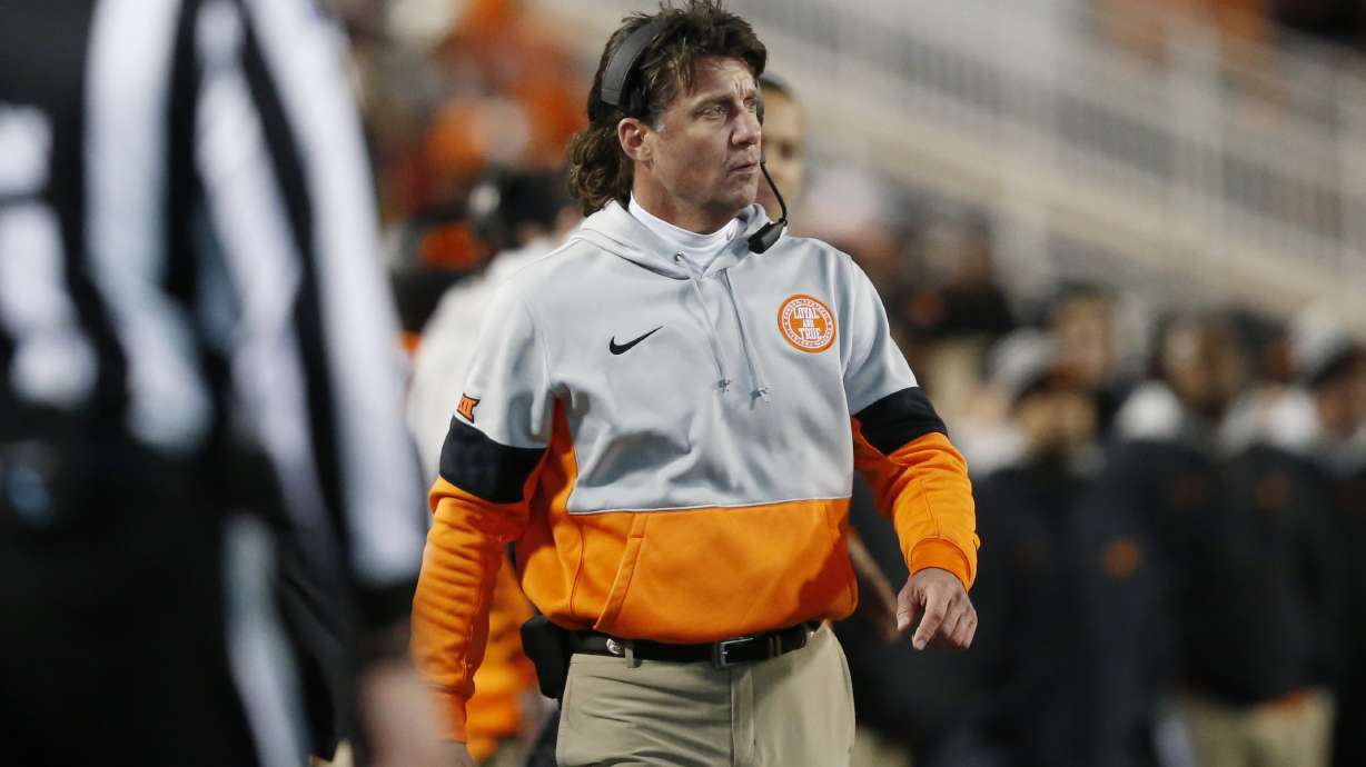 Oklahoma State's Gundy targets May 1 return to football