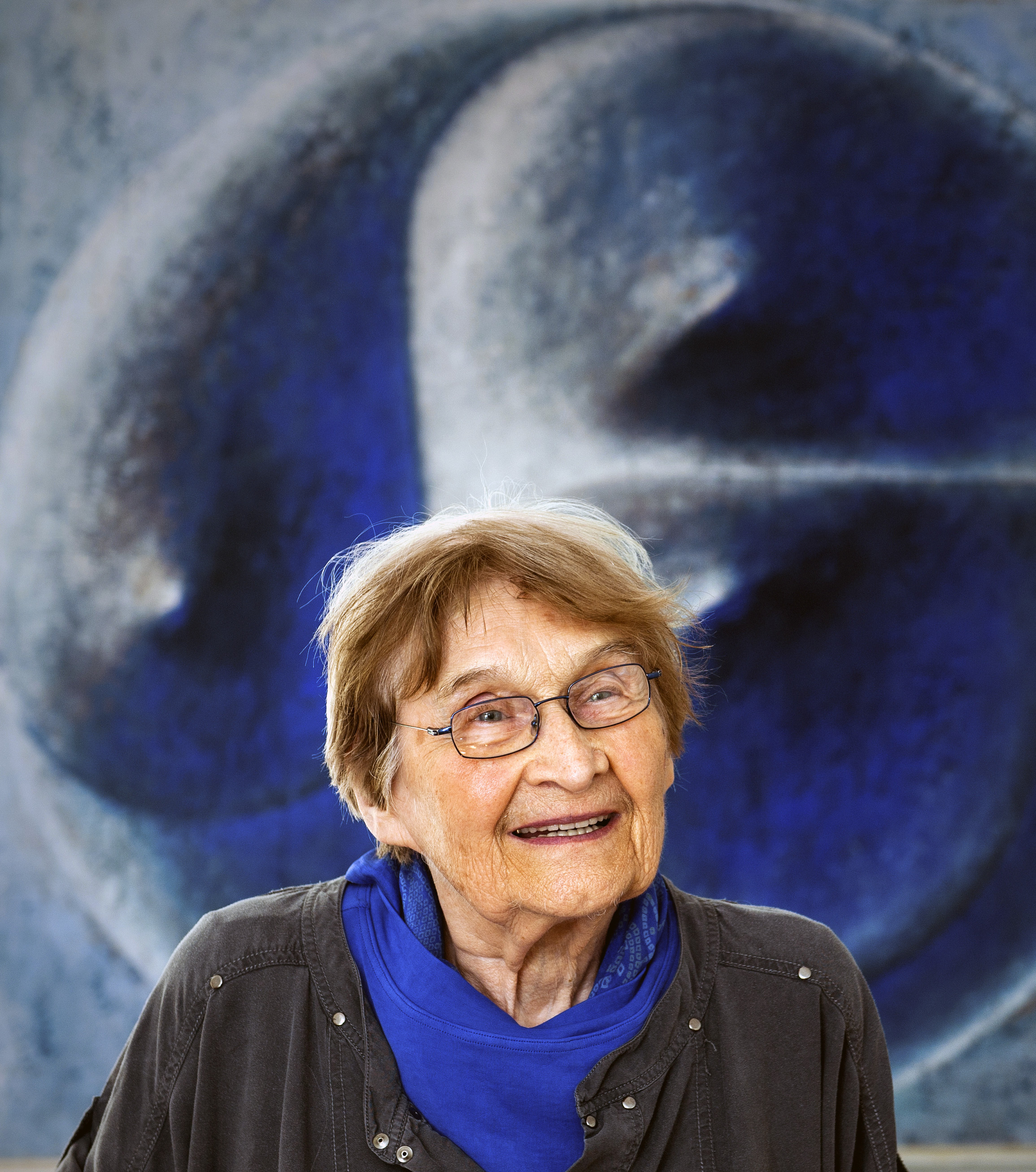 Czech glass artist Jaroslava Brychtova dies at 95 