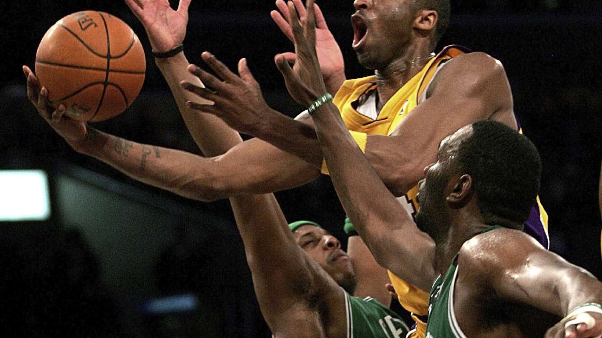 Kobe Bryant's latest book to debut atop best-seller list