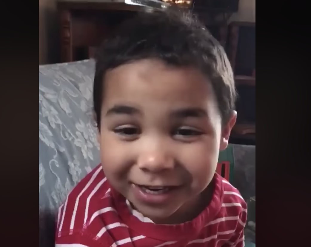 Have You Seen This? 4-year old sings uplifting rendition of 'Three Little Birds'