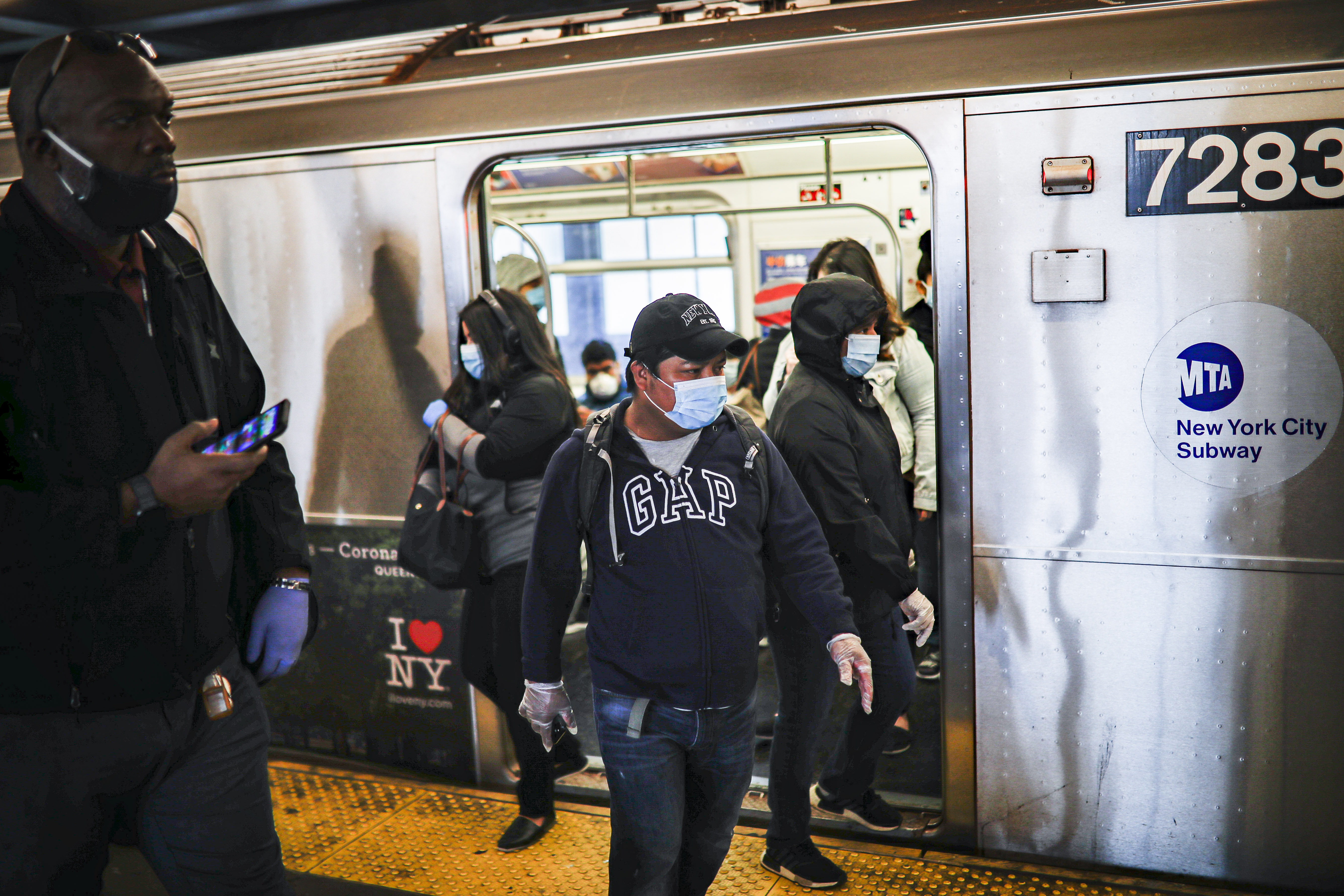 A conundrum for New Yorkers: Social distancing in the subway