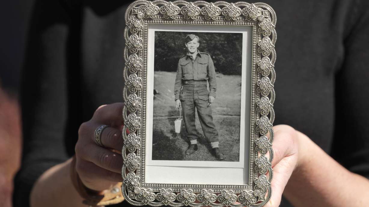 Lives Lost: At 97, World War II vet takes a final road