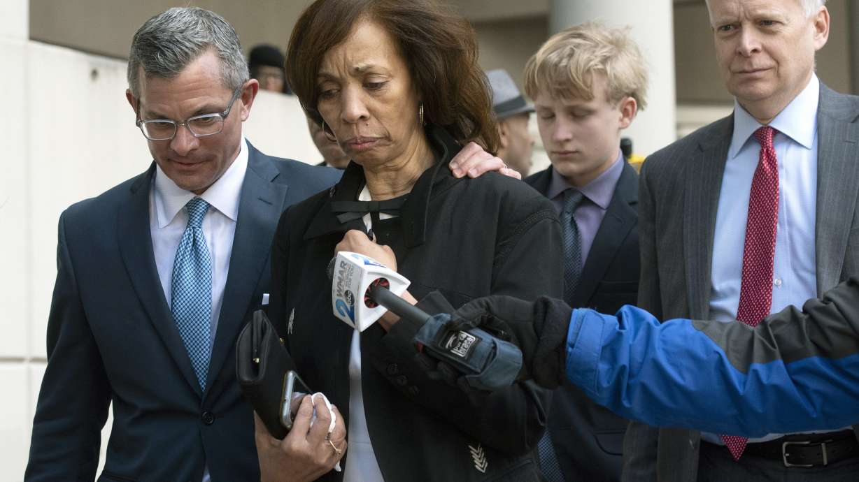 Start of Ex-Baltimore mayor's prison term delayed to June 26