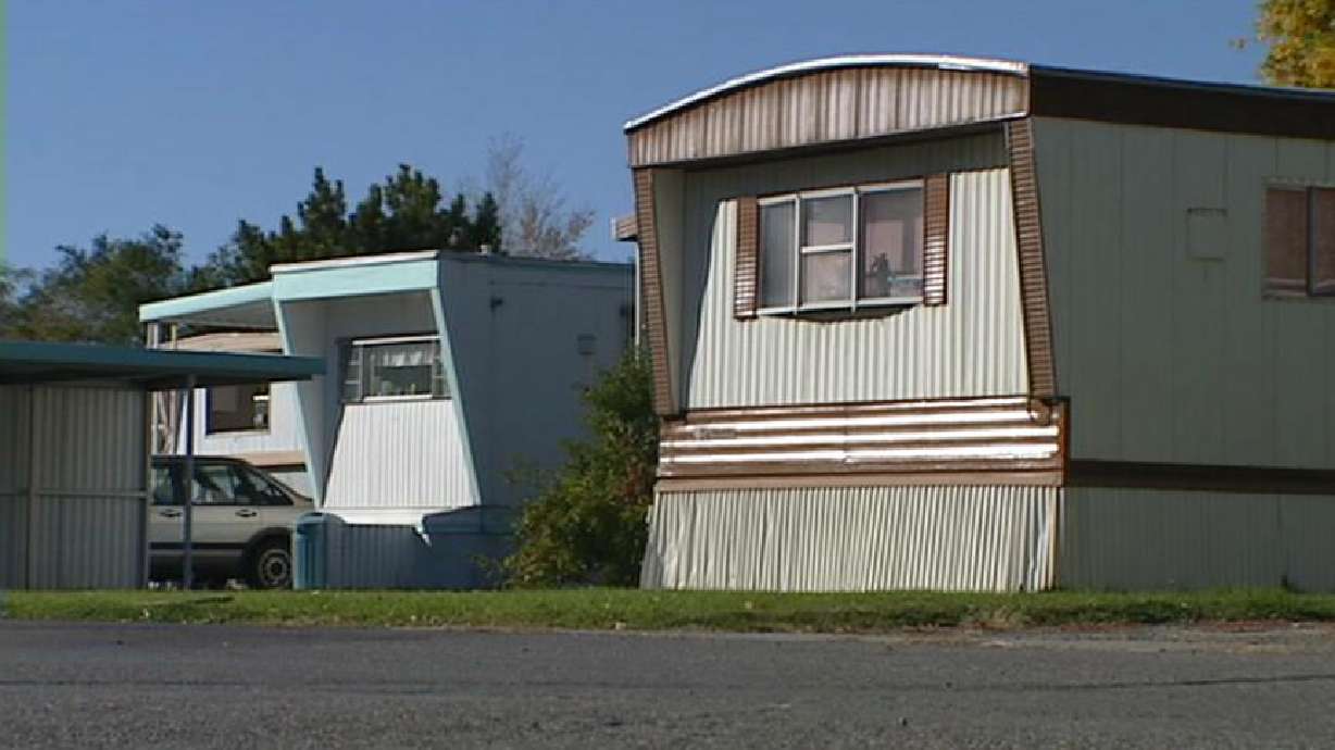 Lawmakers Trying to Help Mobile Home Owners