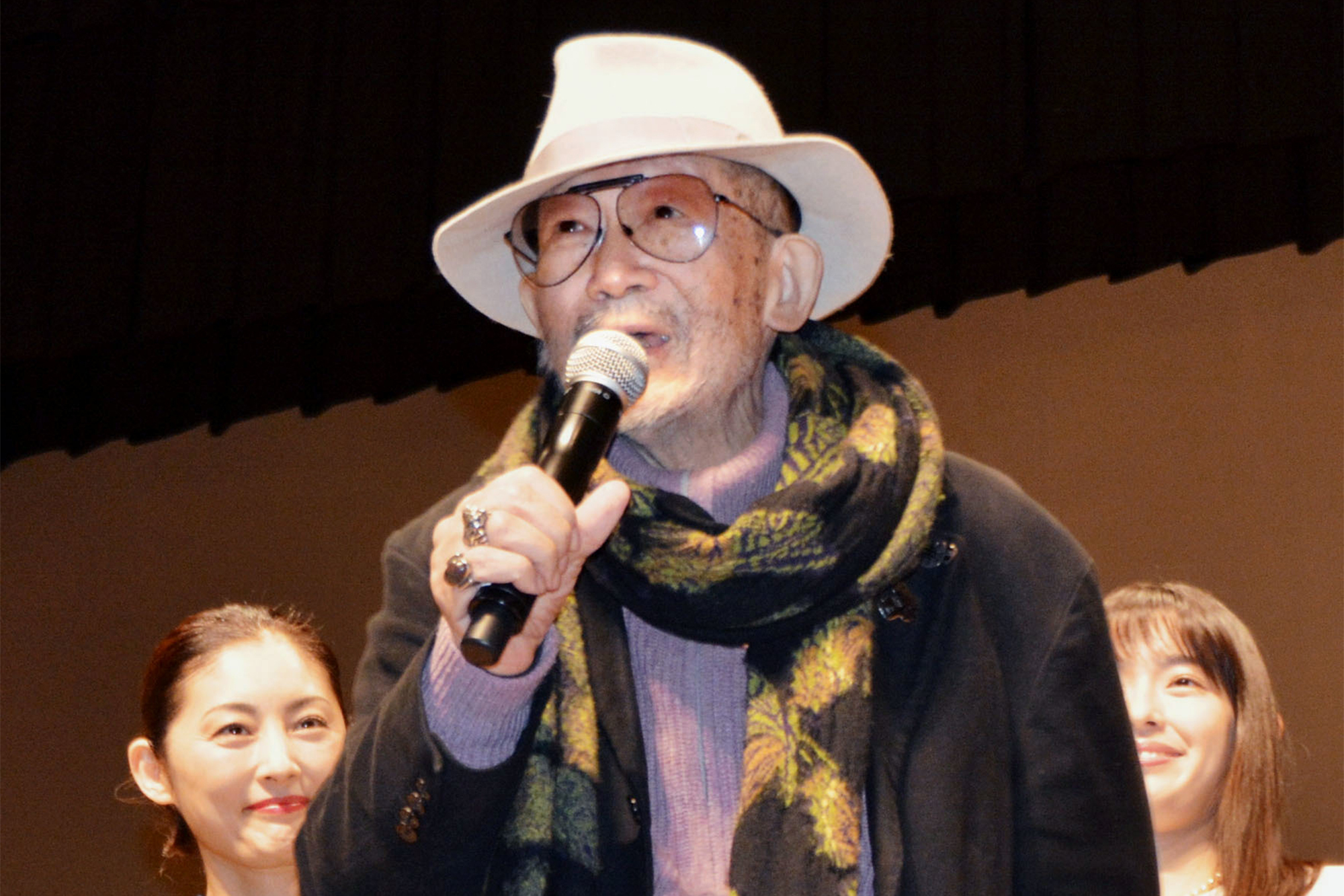 Filmmaker Obayashi, who portrayed war's horrors, dead at 82